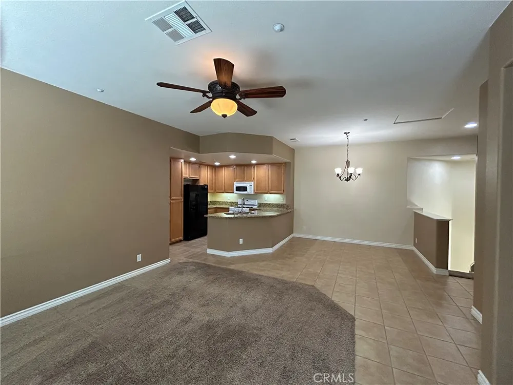 41696 Woodridge Avenue #2 Murrieta, CA 92562