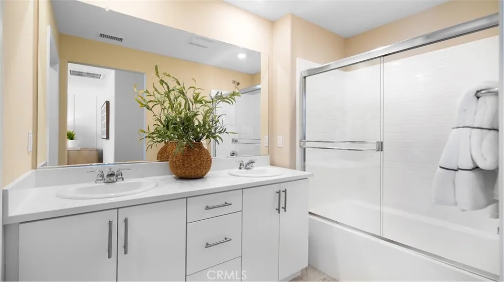 17956 Hawes Court Hesperia, CA 92345