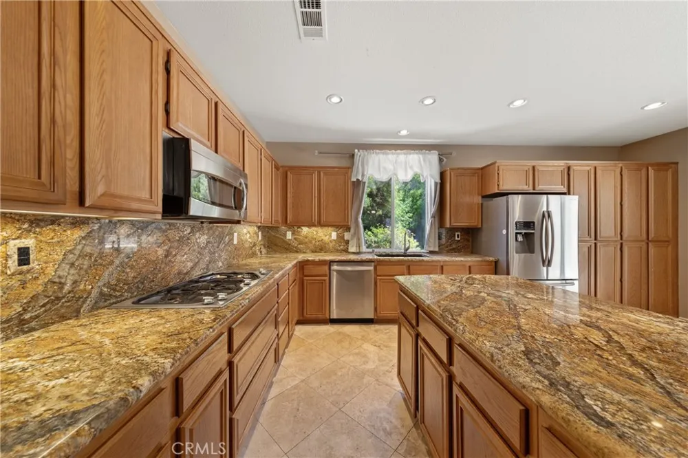 35478 Daffodil Circle Winchester, CA 92596