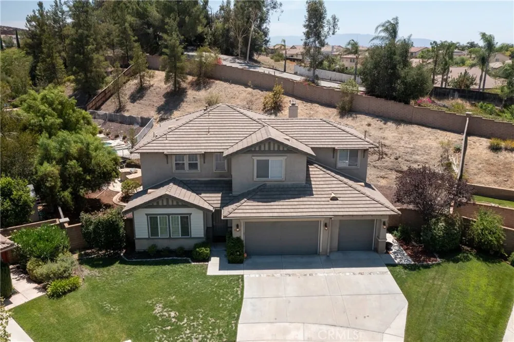 35478 Daffodil Circle Winchester, CA 92596