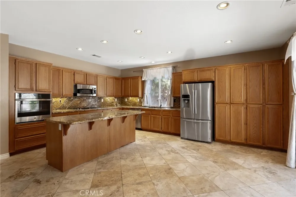 35478 Daffodil Circle Winchester, CA 92596