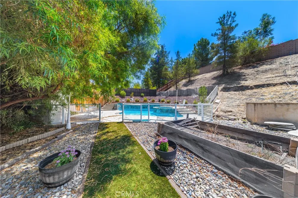 35478 Daffodil Circle Winchester, CA 92596