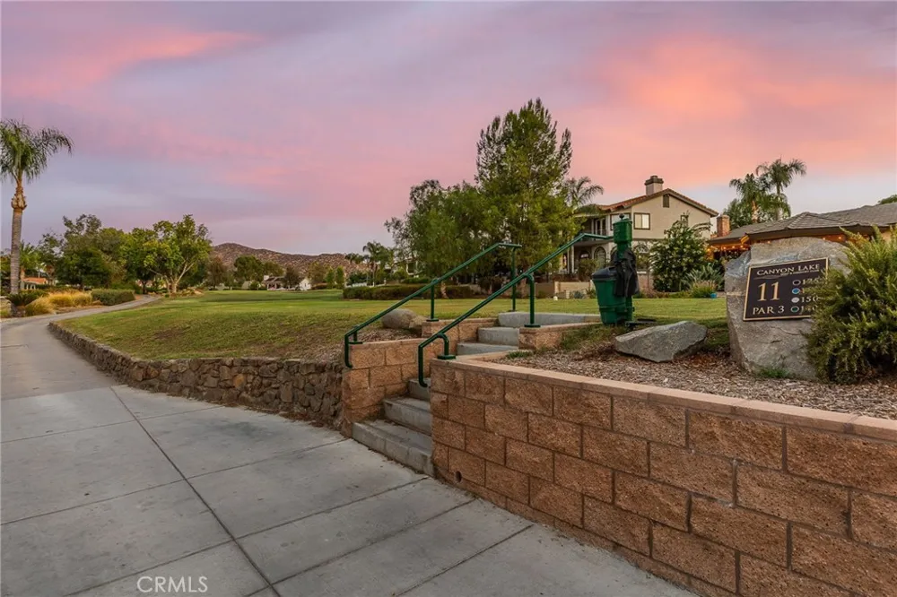 23137 Canyon Lake S Canyon Lake, CA 92587