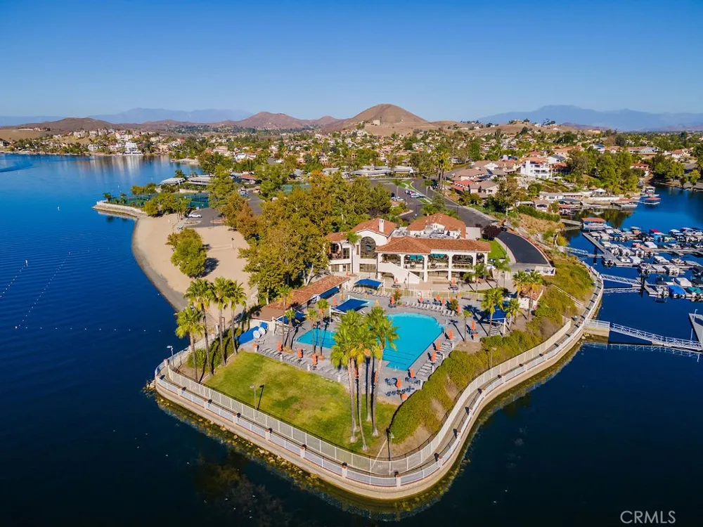 23137 Canyon Lake S Canyon Lake, CA 92587