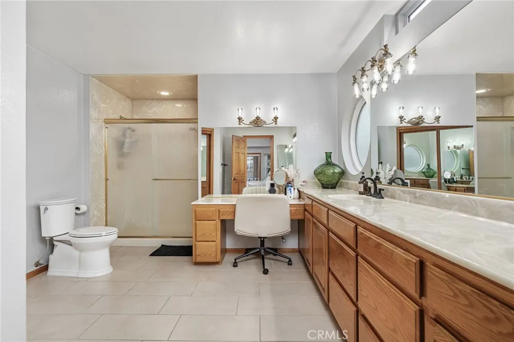 23137 Canyon Lake S Canyon Lake, CA 92587