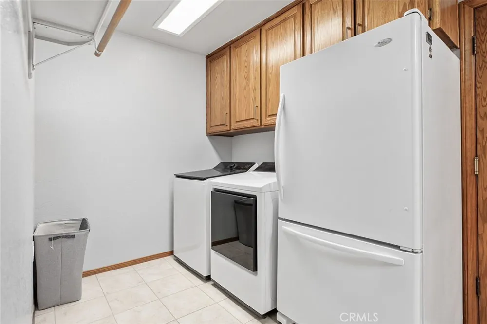23137 Canyon Lake S Canyon Lake, CA 92587
