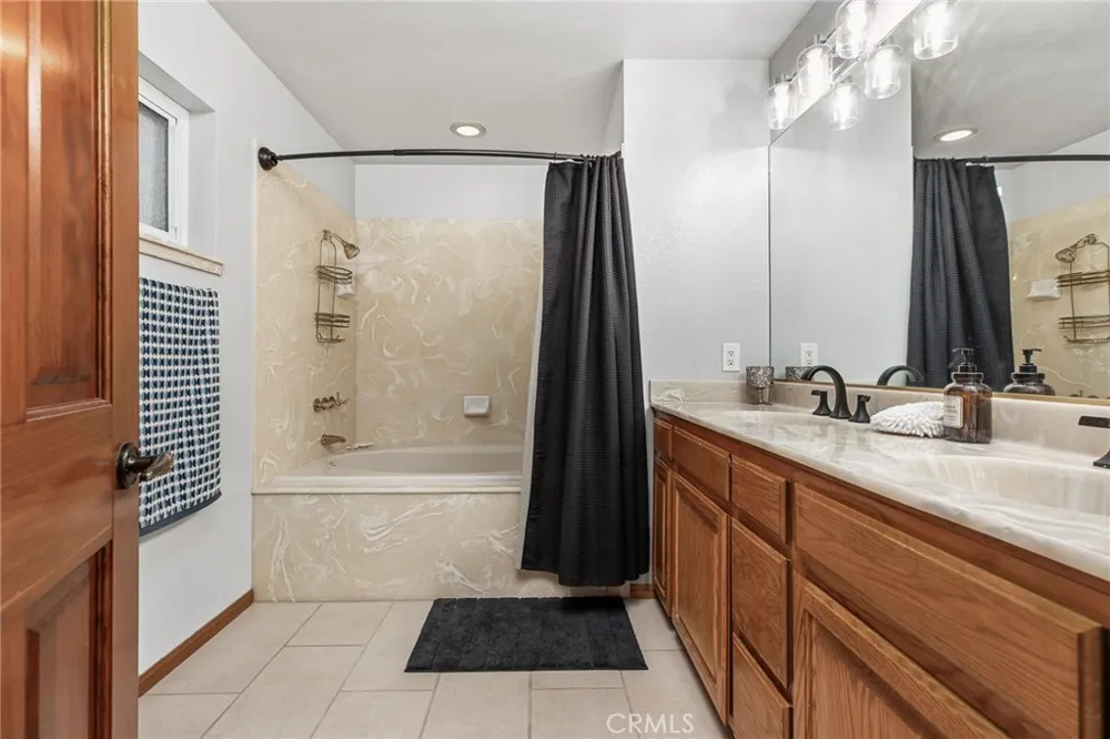 23137 Canyon Lake S Canyon Lake, CA 92587
