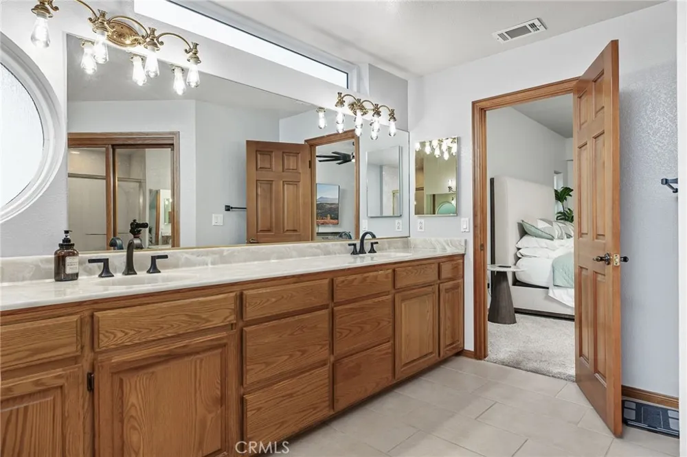 23137 Canyon Lake S Canyon Lake, CA 92587