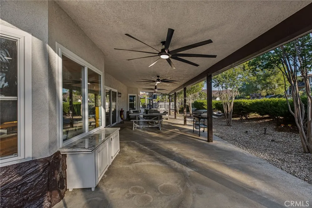 23137 Canyon Lake S Canyon Lake, CA 92587