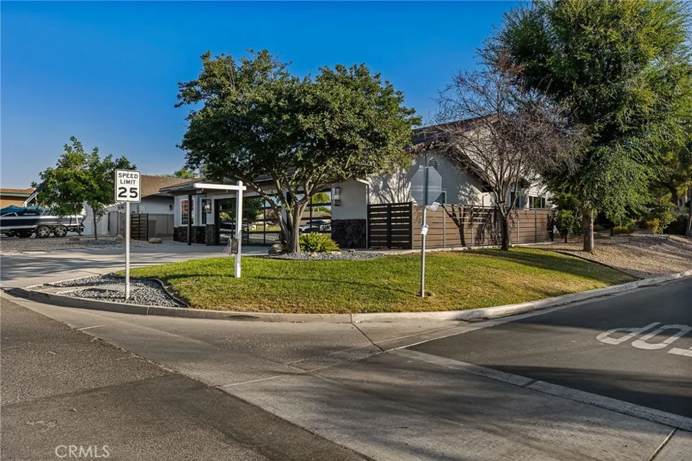 23137 Canyon Lake S Canyon Lake, CA 92587
