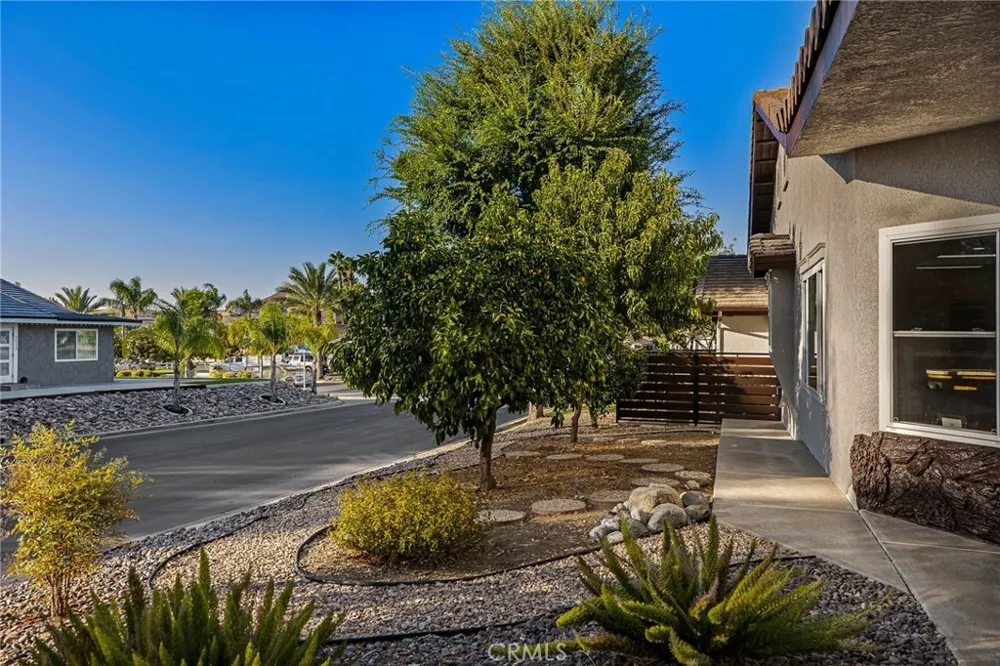 23137 Canyon Lake S Canyon Lake, CA 92587