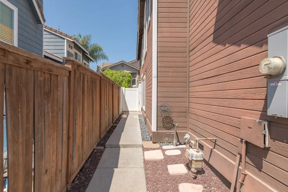 15876 Deer Trail Chino Hills, CA 91709