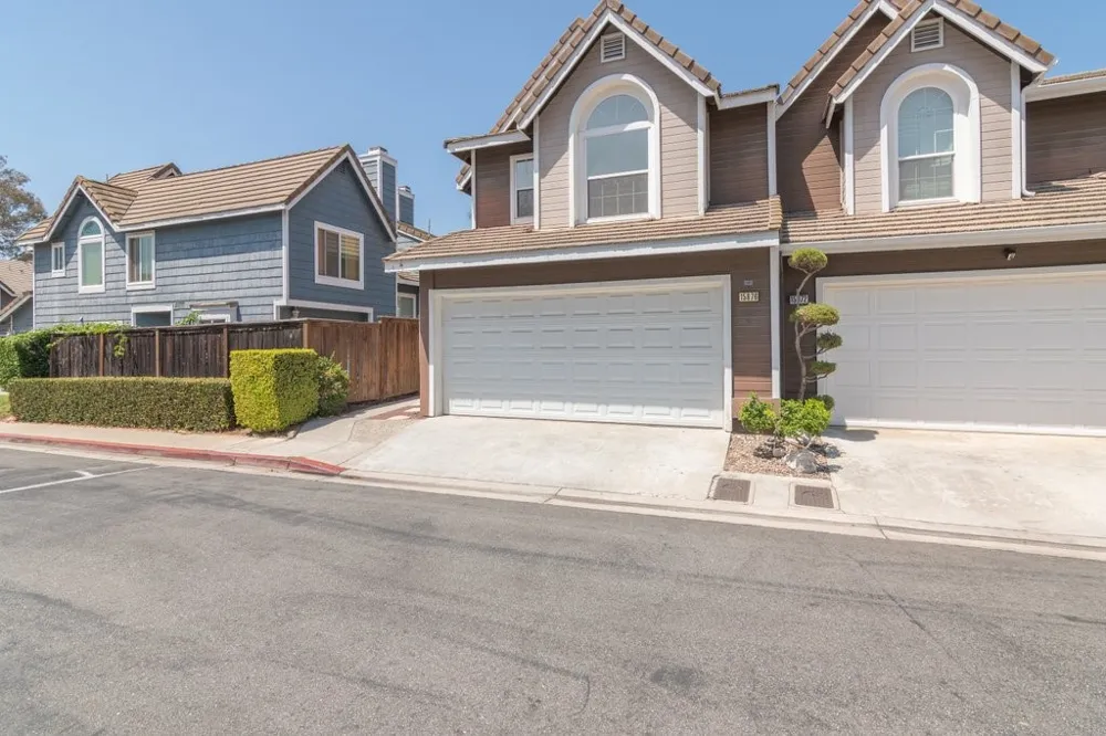 15876 Deer Trail Chino Hills, CA 91709