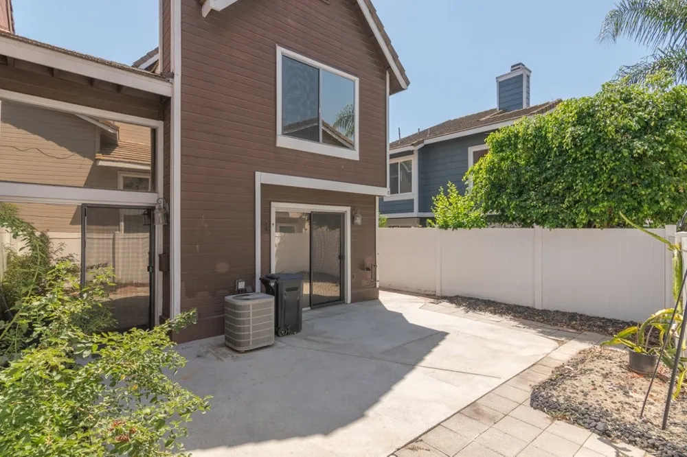 15876 Deer Trail Chino Hills, CA 91709
