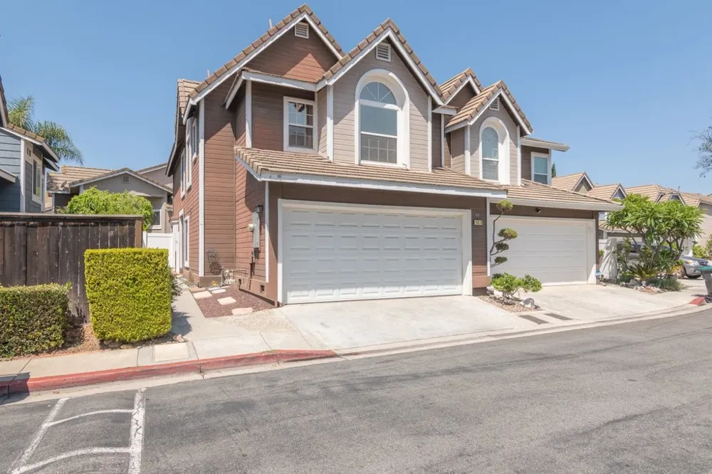 15876 Deer Trail Chino Hills, CA 91709