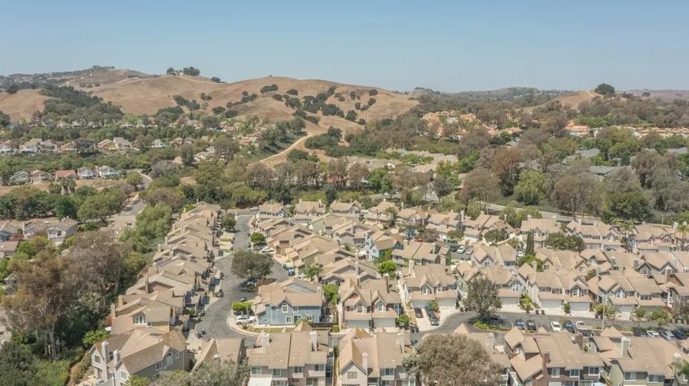15876 Deer Trail Chino Hills, CA 91709