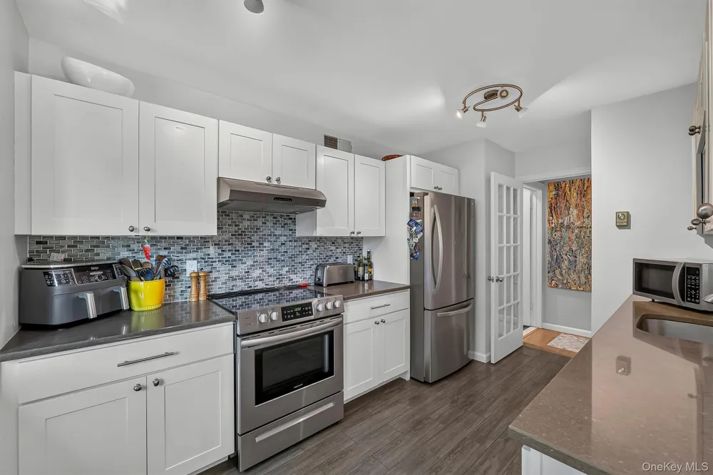88 Heritage Hills #B Somers, NY 10589