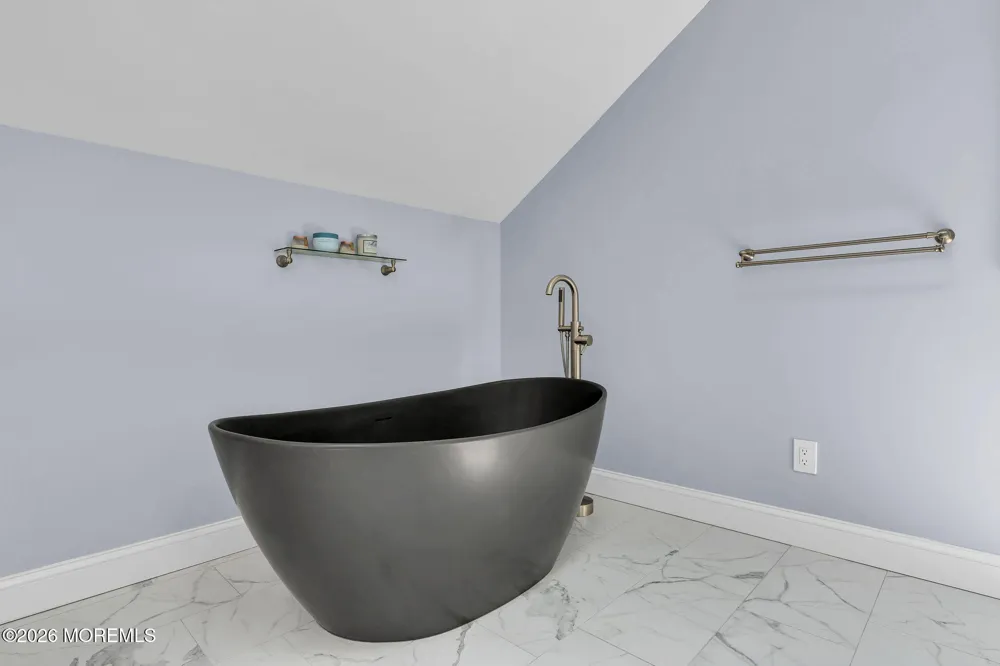 15 Oxford Drive Ocean, NJ 07712