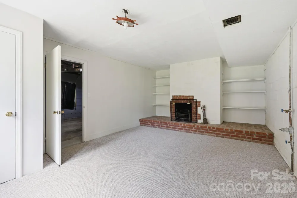 845 Sand Hill Road Asheville, NC 28806