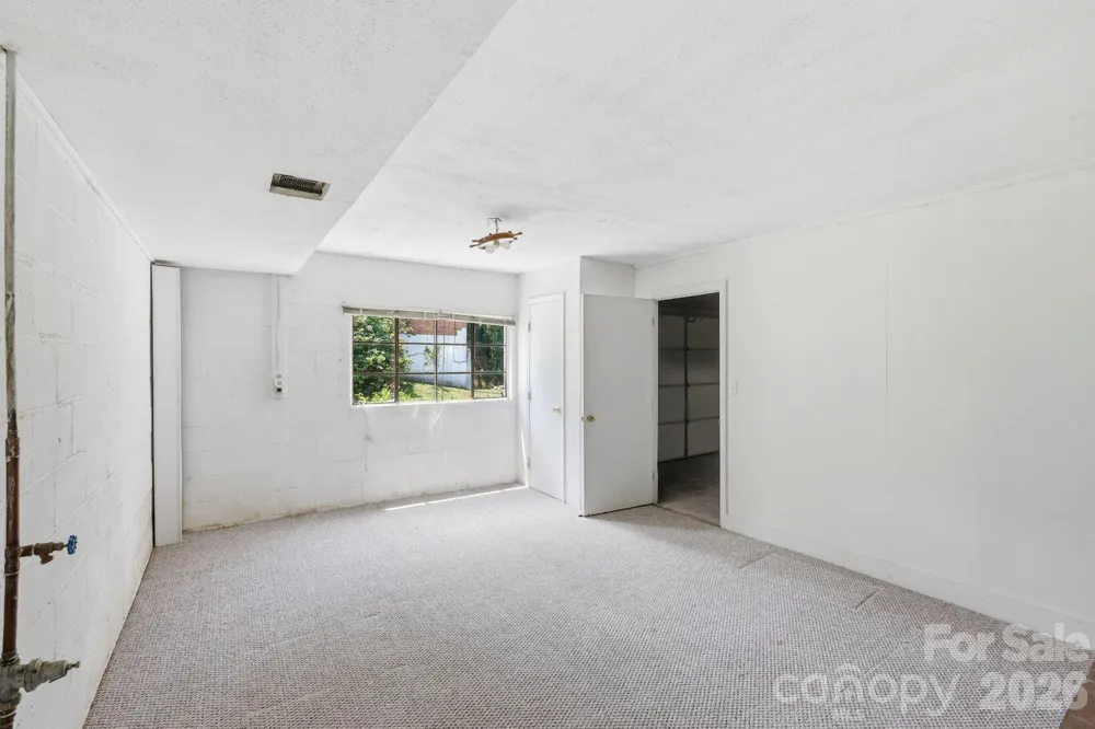 845 Sand Hill Road Asheville, NC 28806
