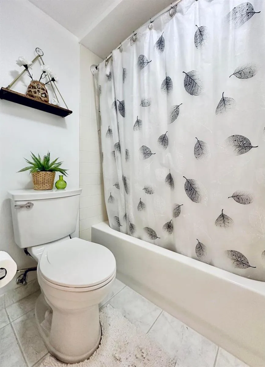 903 9TH TERRACE Palm Beach Gardens, FL 33418