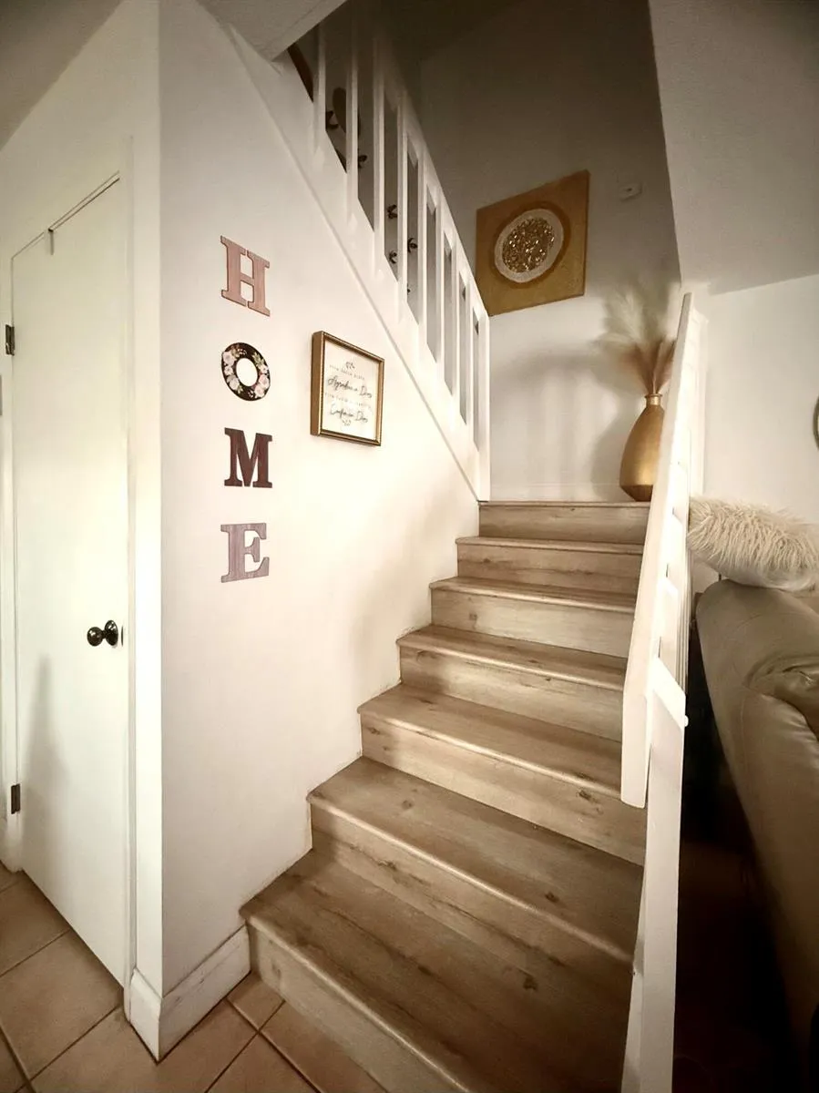 903 9TH TERRACE Palm Beach Gardens, FL 33418