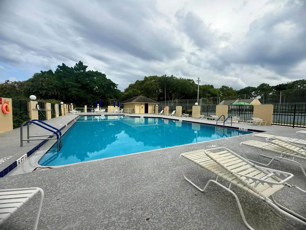 903 9TH TERRACE Palm Beach Gardens, FL 33418