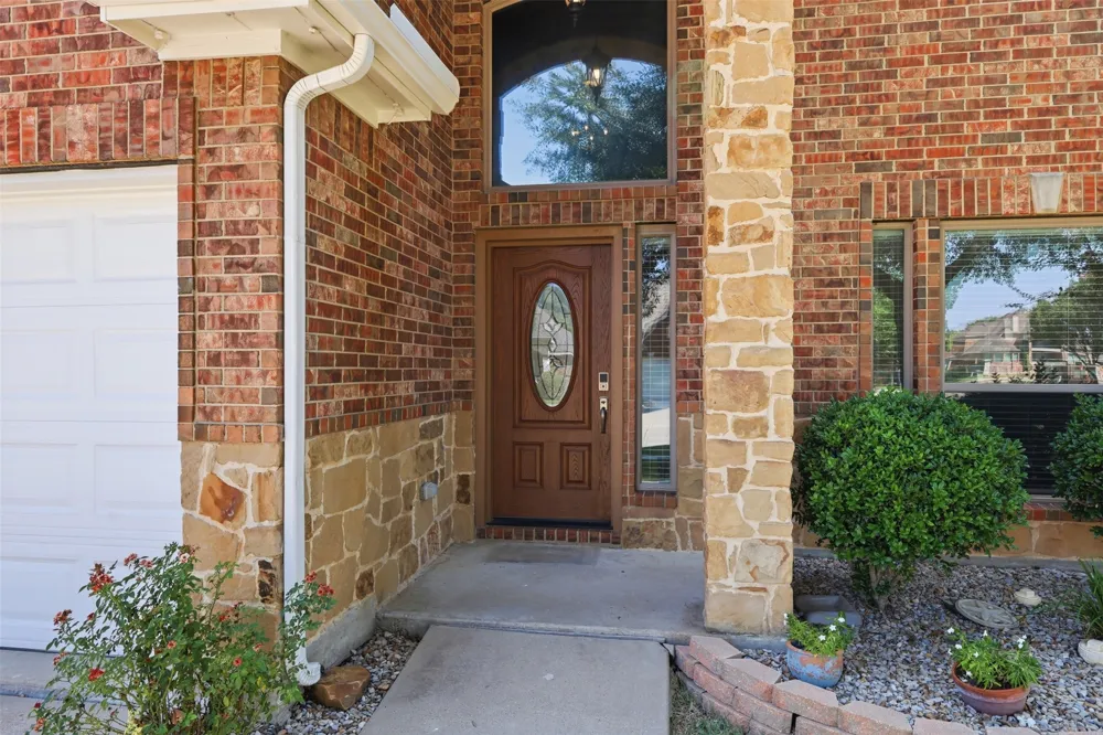 6974 Shoreview Drive Grand Prairie, TX 75054