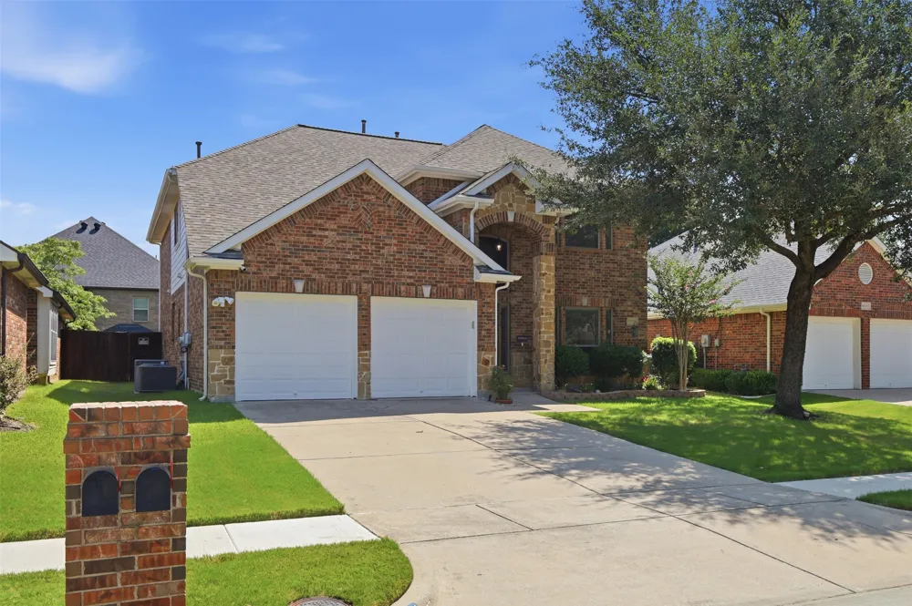 6974 Shoreview Drive Grand Prairie, TX 75054