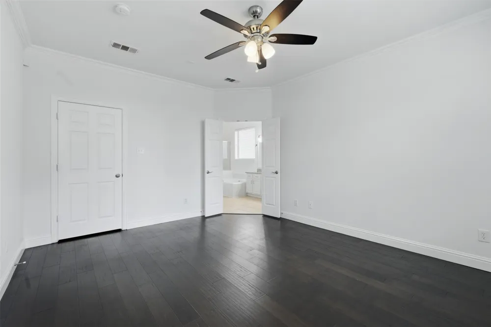 6974 Shoreview Drive Grand Prairie, TX 75054