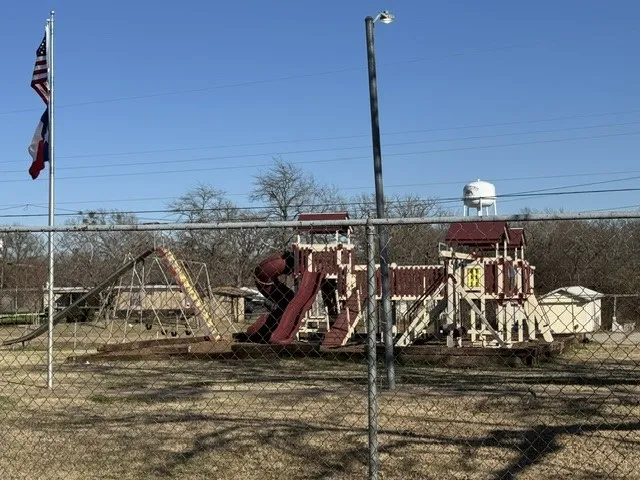 Maple Gun Barrel City, TX 75156