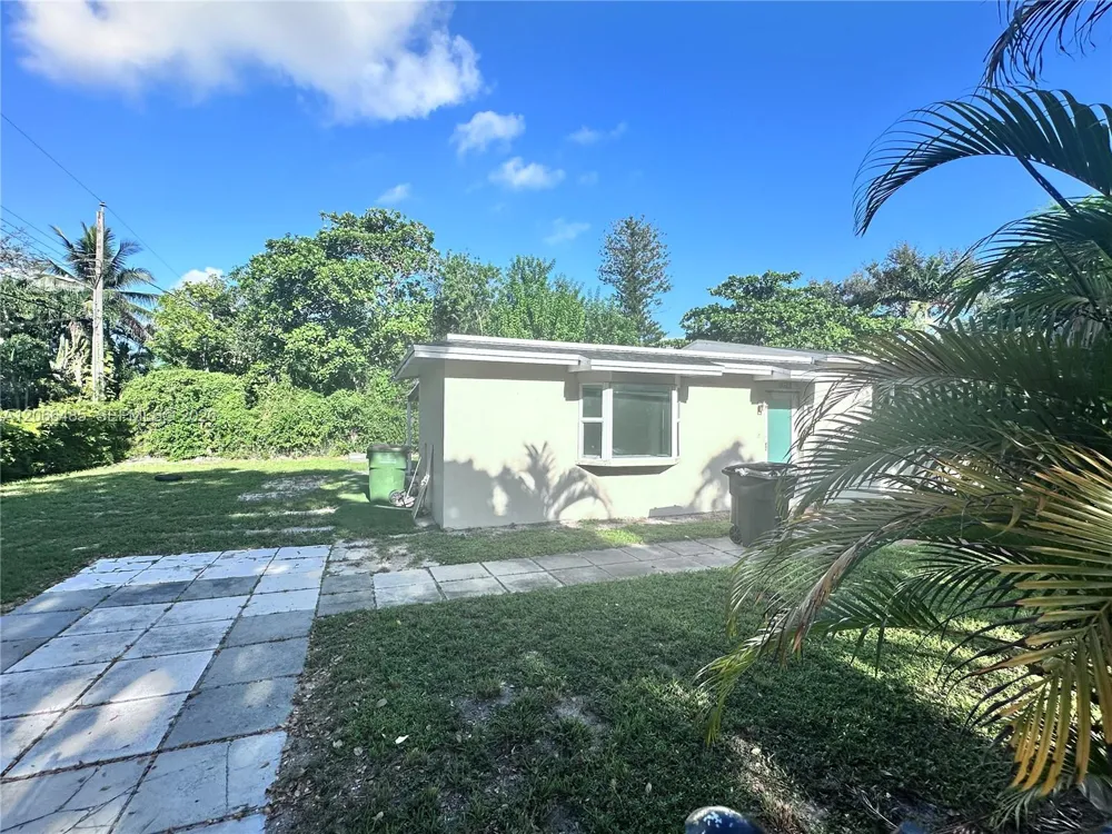 12780 NW 16th Ave North Miami, FL 33167