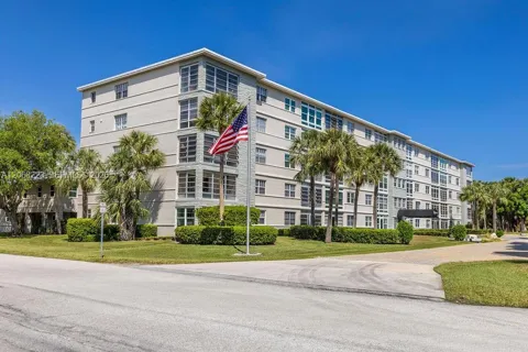 2333 Indian River Blvd #306