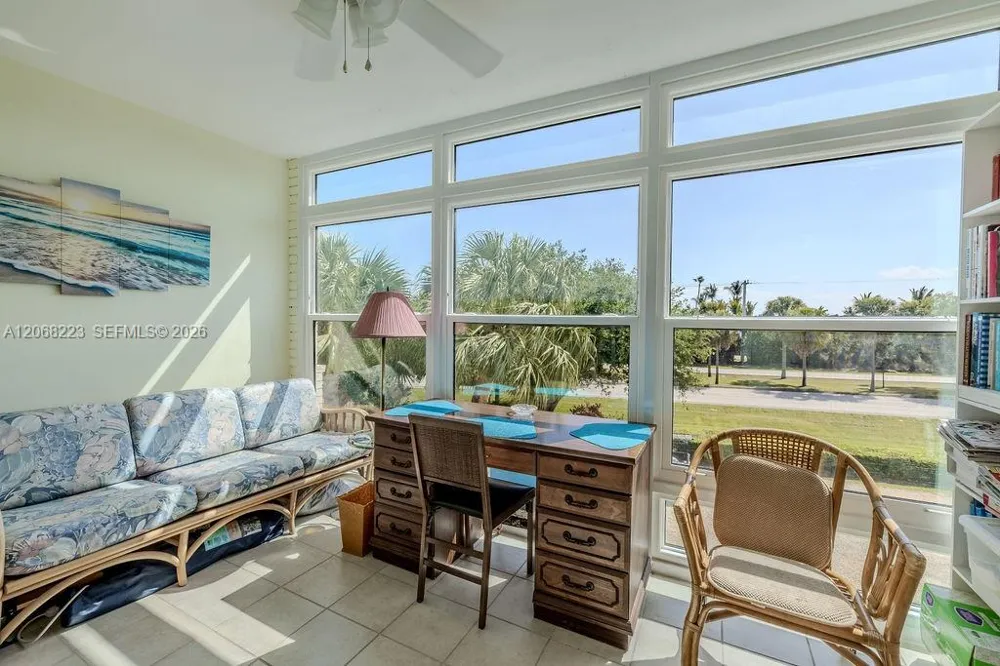 2333 Indian River Blvd #306 Vero Beach, FL 32960