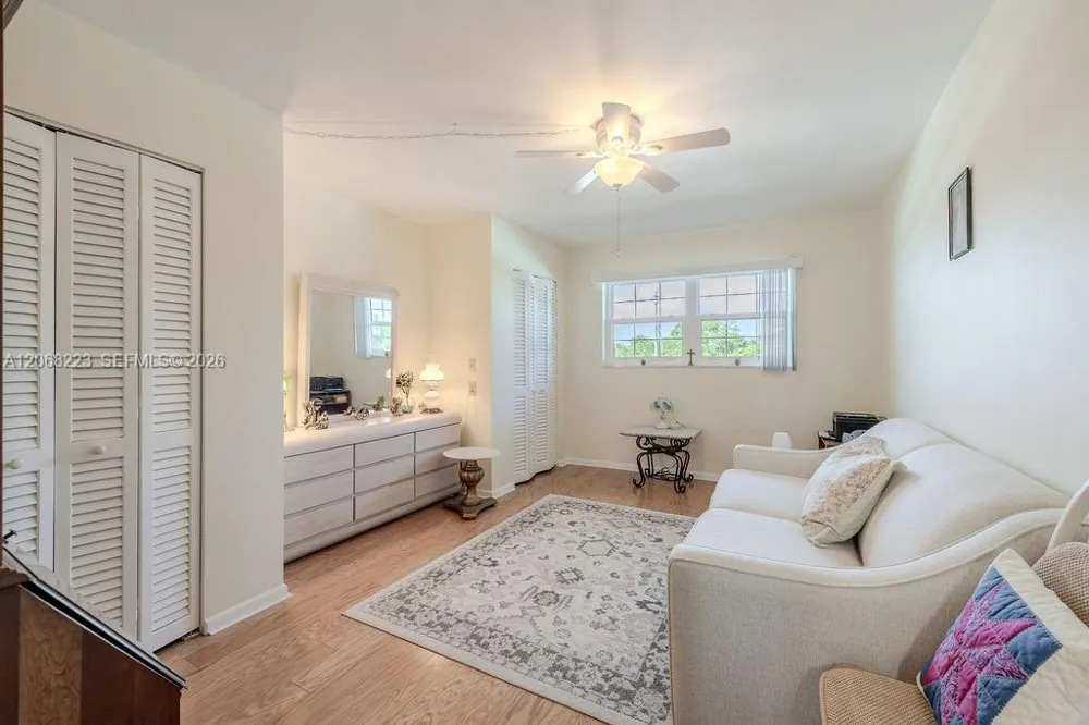 2333 Indian River Blvd #306 Vero Beach, FL 32960