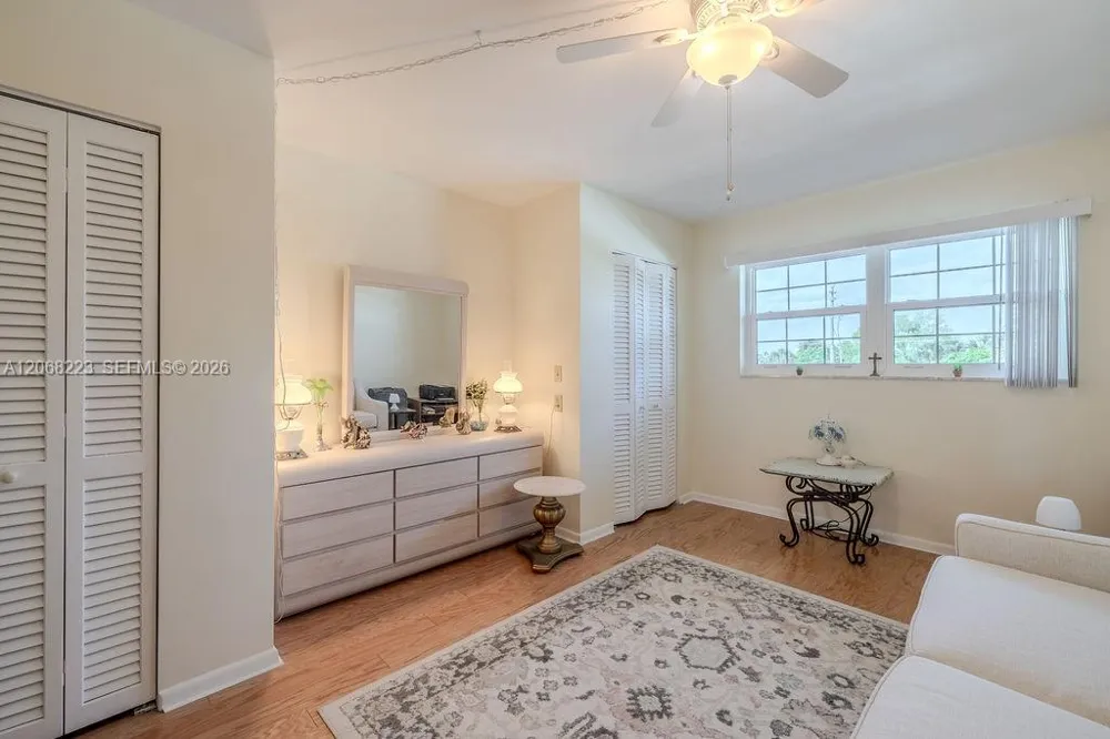 2333 Indian River Blvd #306 Vero Beach, FL 32960