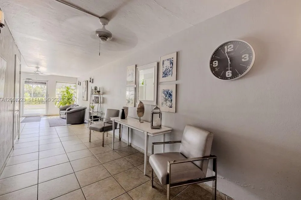 2333 Indian River Blvd #306 Vero Beach, FL 32960