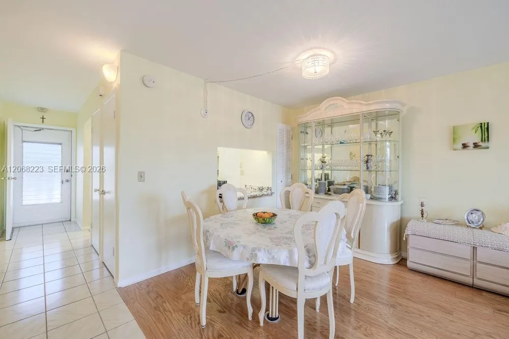 2333 Indian River Blvd #306 Vero Beach, FL 32960