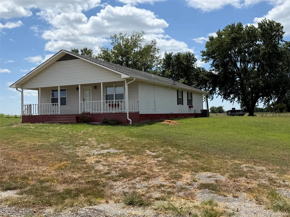 438505 E 370 ROAD Big Cabin, OK 74332