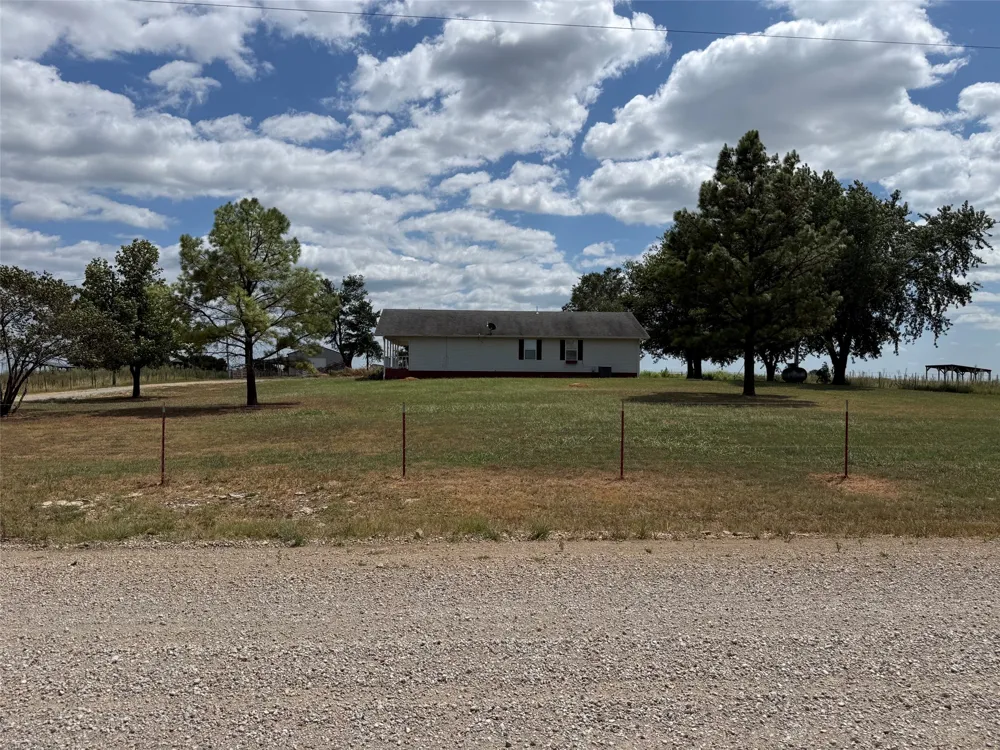 438505 E 370 ROAD Big Cabin, OK 74332