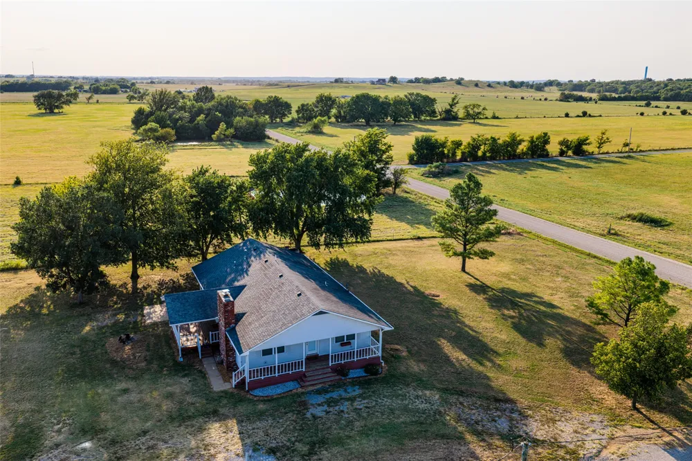 438505 E 370 ROAD Big Cabin, OK 74332