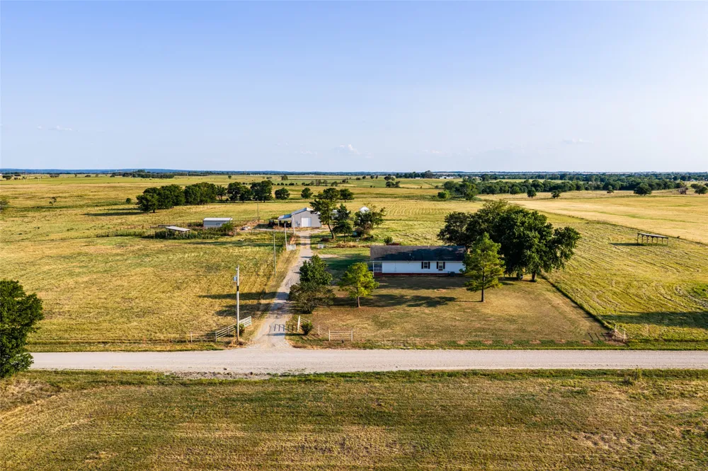 438505 E 370 ROAD Big Cabin, OK 74332