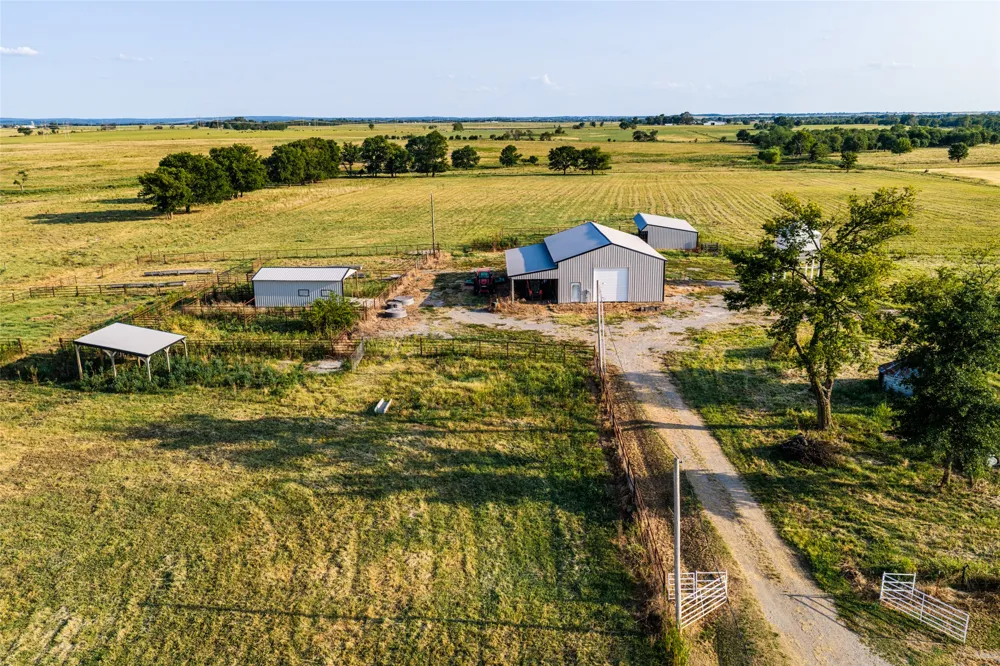 438505 E 370 ROAD Big Cabin, OK 74332