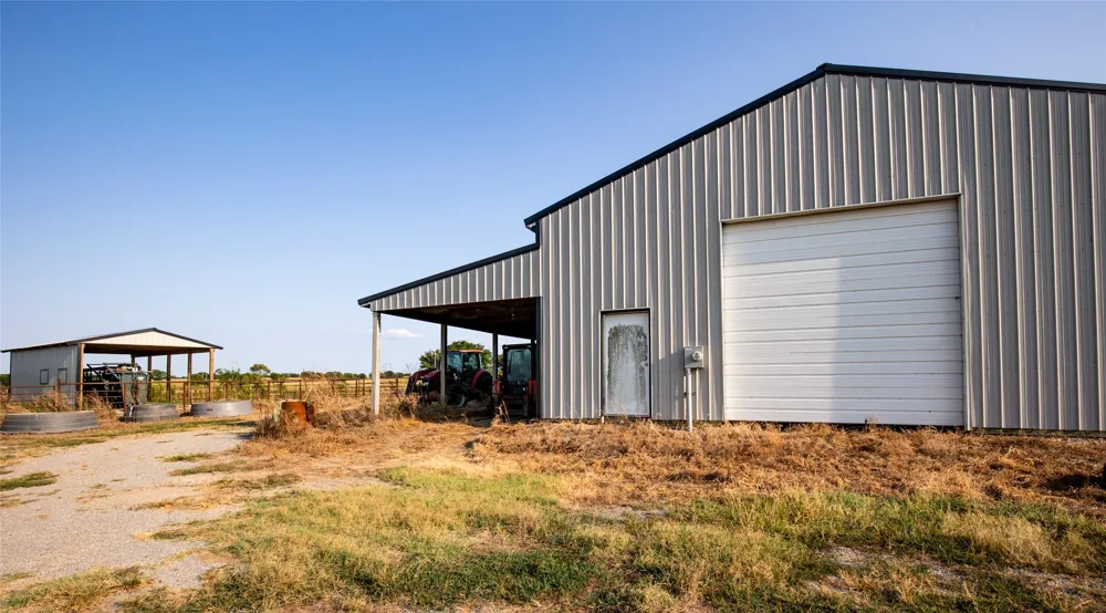 438505 E 370 ROAD Big Cabin, OK 74332