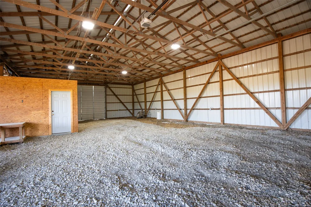 438505 E 370 ROAD Big Cabin, OK 74332