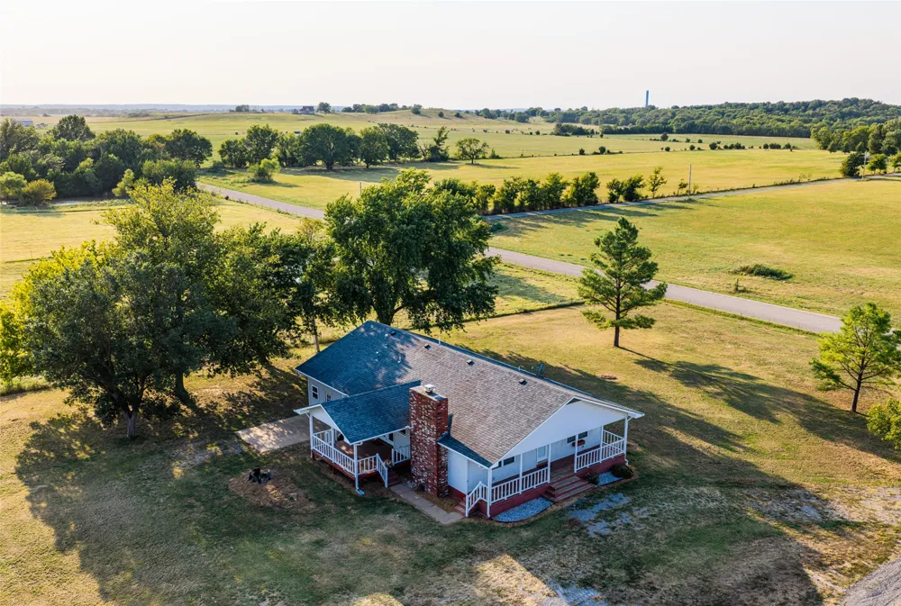 438505 E 370 ROAD Big Cabin, OK 74332