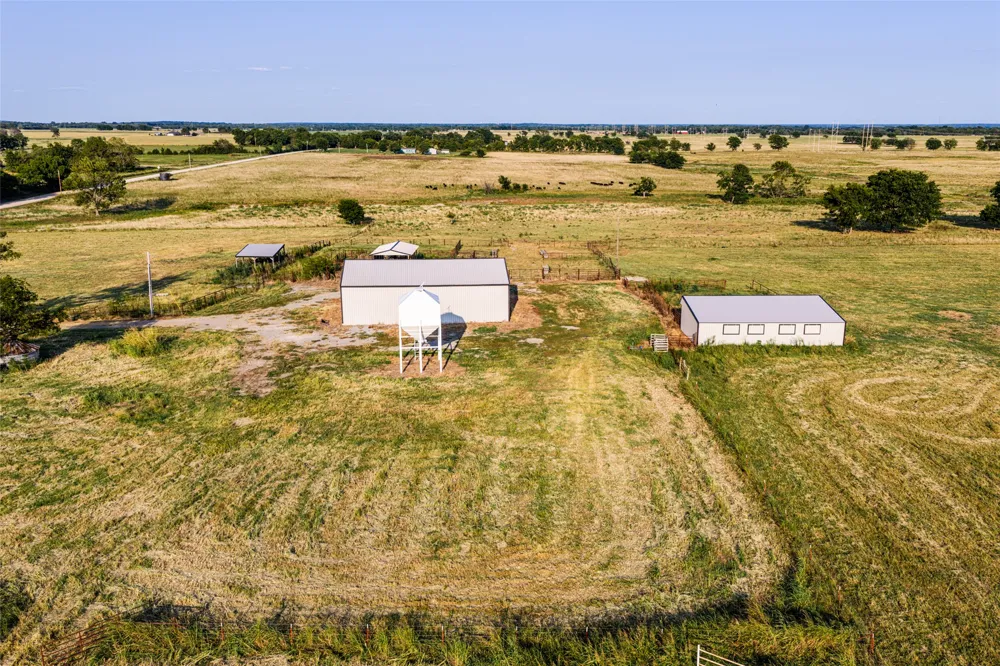 438505 E 370 ROAD Big Cabin, OK 74332