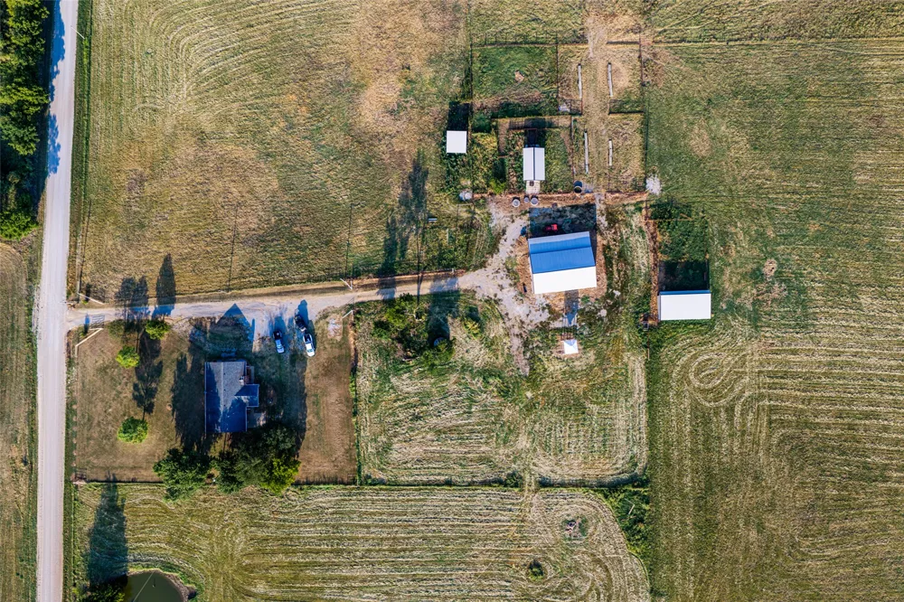 438505 E 370 ROAD Big Cabin, OK 74332