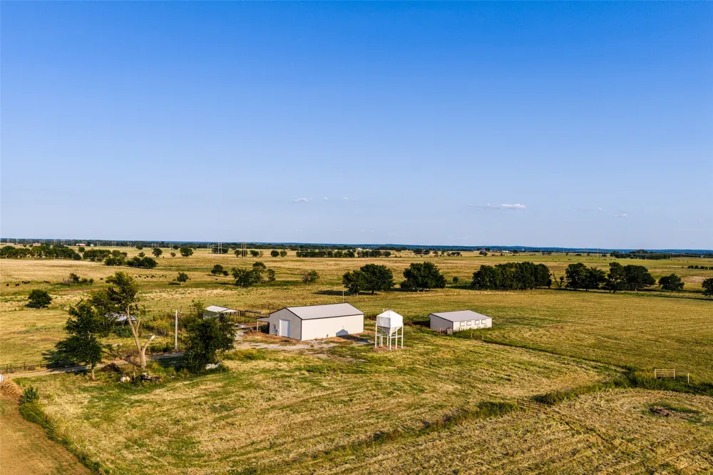 438505 E 370 ROAD Big Cabin, OK 74332