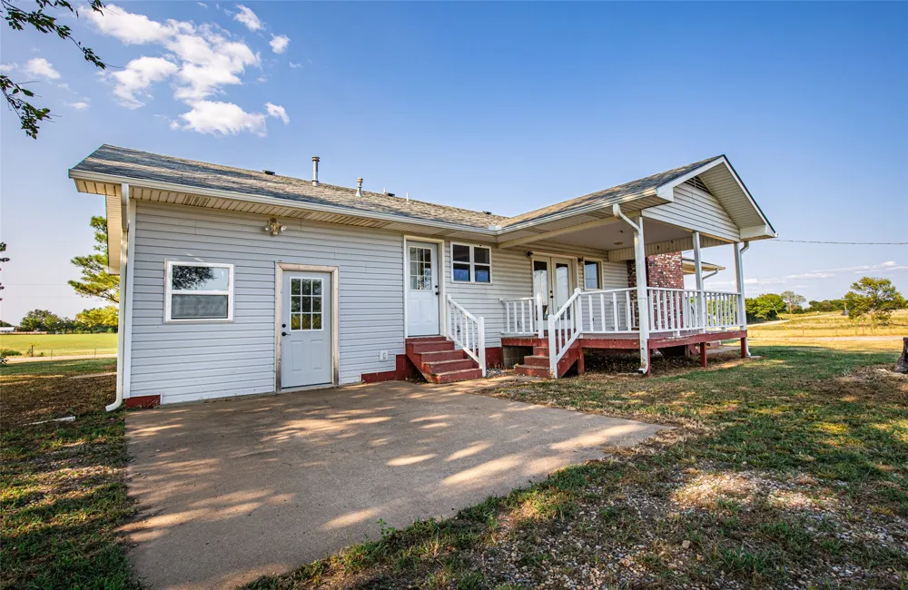 438505 E 370 ROAD Big Cabin, OK 74332